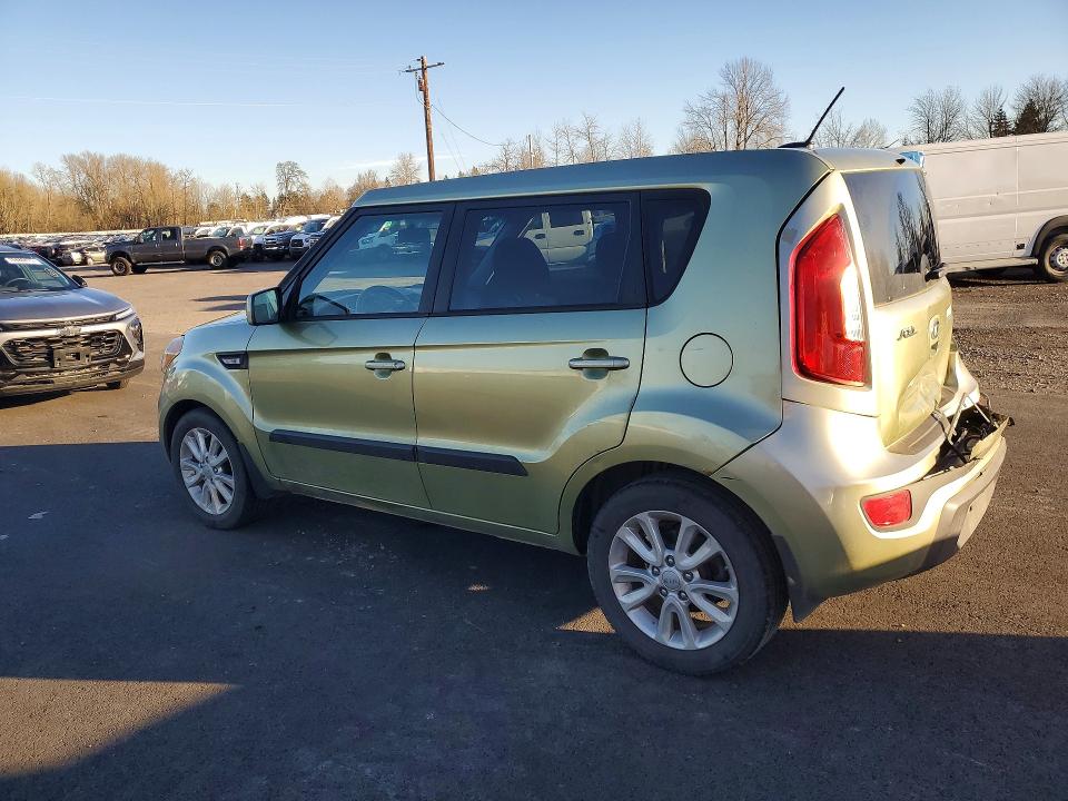 2013 Kia Soul VIN KNDJT2A55D7613889 COPART salvage auction — REAR END, Or - Salvage Title Certificate, sold $250 on 2026-07-06 (photo 2)