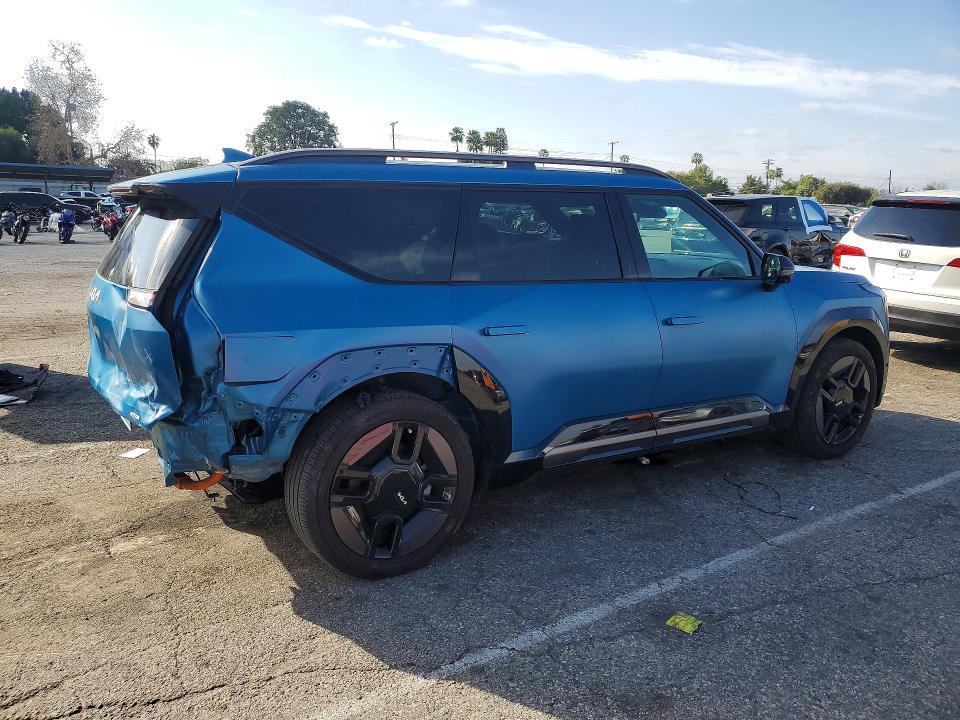 2024 Kia Ev9 VIN KNDAEFS56R6031720 COPART salvage auction — REAR END, Ca - Salvage Certificate, sold $17,800 on 2026-07-02 (photo 3)