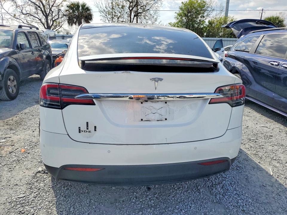 2016 Tesla Model x VIN 5YJXCDE26GF026637 COPART salvage auction — FRONT END, FL - CERT OF TITLE SLVG REBUILDABLE, sold $3,000 on 2026-07-24 (photo 6)