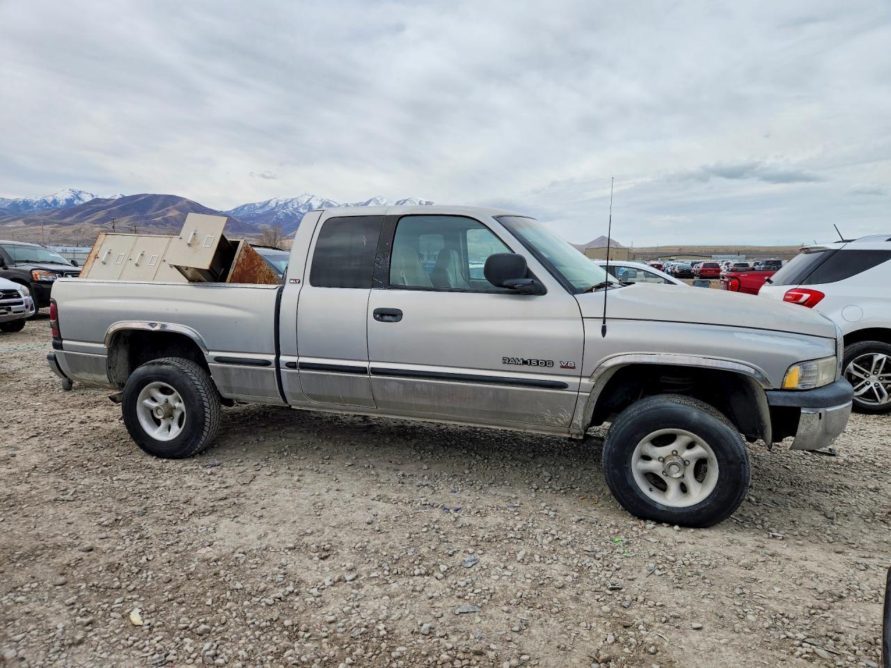 1998 Dodge Ram 1500 VIN 3B7HF13Z0WG123674 COPART salvage auction — Side, UT - CERTIFICATE OF TITLE, sold $600 on 2026-06-26 (photo 4)
