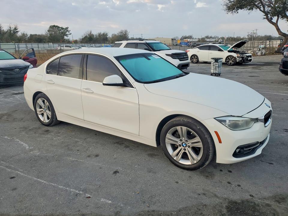 2018 BMW 3er VIN WBA8B9G51JNU96169 COPART salvage auction — MECHANICAL, Fl - Certificate Of Title, sold $1,550 on 2026-07-28 (photo 4)
