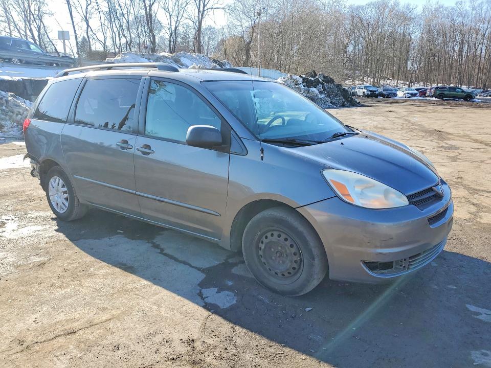 2005 Toyota Sienna VIN 5TDZA23C95S362757 COPART salvage auction — REAR END, NY - MV-907A SALVAGE CERTIFICATE, sold $1,000 on 2026-07-14 (photo 4)