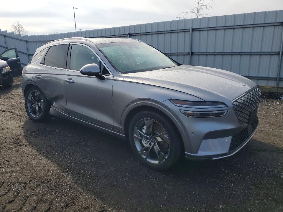 2023 Genesis Gv70 VIN 5NMMCET12PH000862 COPART salvage auction — SIDE, Md - Cert Of Salvage > 75% Damage, sold $14,100 on 2026-07-17 (photo 4)