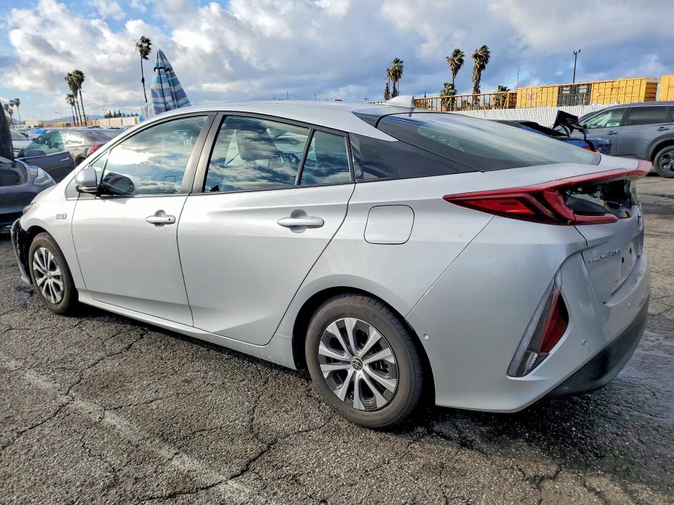 2022 Toyota Prius VIN JTDKAMFP8N3214032 COPART salvage auction — FRONT END, Ca - Salvage Certificate, sold $10,300 on 2026-08-18 (photo 2)