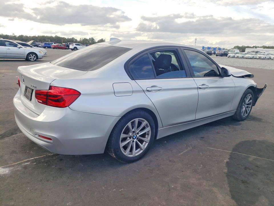 2018 BMW 3 series VIN WBA8E1G57JNU92507 COPART salvage auction — FRONT END, FL - CERT OF TITLE SLVG REBUILDABLE, sold $1,850 on 2026-07-27 (photo 3)