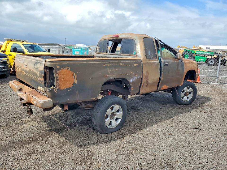 1996 Toyota T100 VIN JT4UN24D4T0021627 COPART salvage auction — ROLLOVER, Hi - Certificate Of Salvage, sold $1 on 2026-07-20 (photo 3)