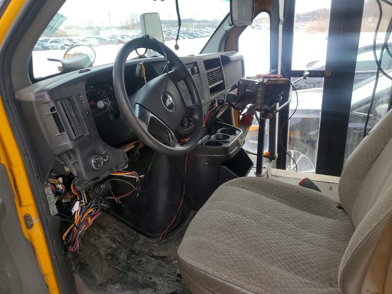 2009 Chevrolet Bus VIN 1GBHG31C381224253 COPART salvage auction — NORMAL WEAR, Ny - Certificate Of Title, sold $2,500 on 2026-07-07 (photo 5)
