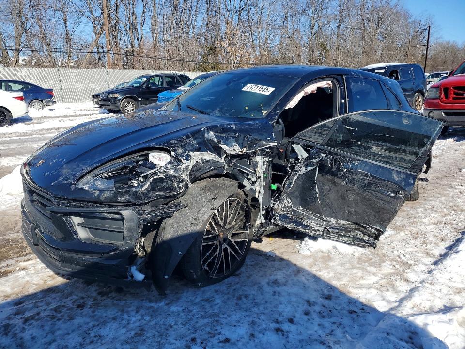2025 Porsche Macan VIN WP1AA2A59SLB00573 COPART salvage auction — Side, PA - CERTIFICATE OF SALVAGE, sold $13,300 on 2026-03-09 (photo 1)
