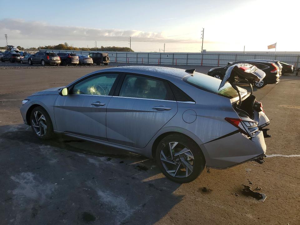 2025 Hyundai Elantra VIN KMHLS4DG5SU974232 COPART salvage auction — REAR END, Fl - Cert Of Title Slvg Rebuildable, sold $6,000 on 2026-07-02 (photo 2)