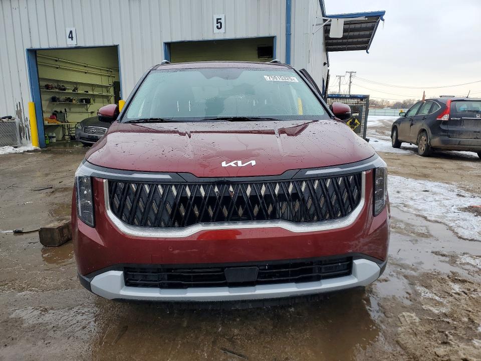 2026 Kia Carnival VIN KNDNC5KA7T6103854 COPART salvage auction — SIDE, In - Cert Of Title-Salvage Title, sold $250 on 2026-07-29 (photo 5)