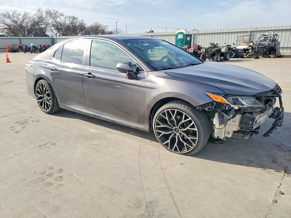 2018 Toyota Camry VIN 4T1B11HK9JU064349 COPART salvage auction — Front End, TX - SALVAGE VEHICLE TITLE, sold $4,100 on 2026-07-09 (photo 4)
