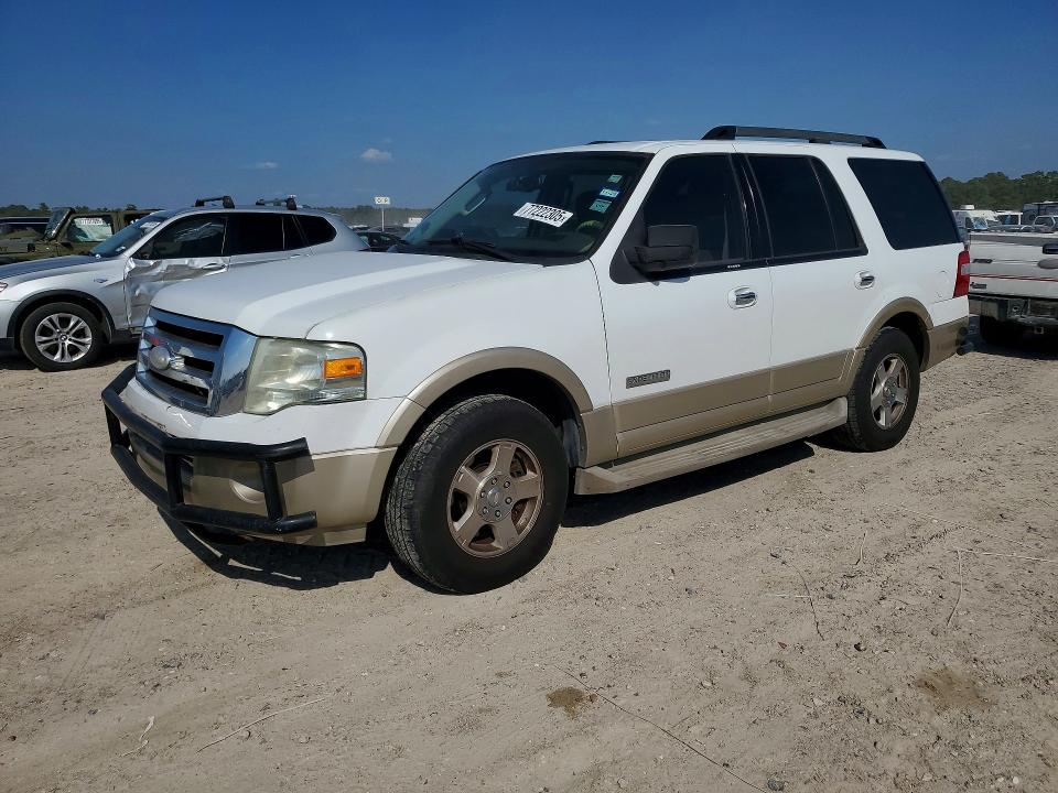 2007 Ford Expedition VIN 1FMFU17547LA71454 COPART salvage auction — NORMAL WEAR, MI - CERTIFICATE OF TITLE, sold $725 on 2026-07-02 (photo 1)
