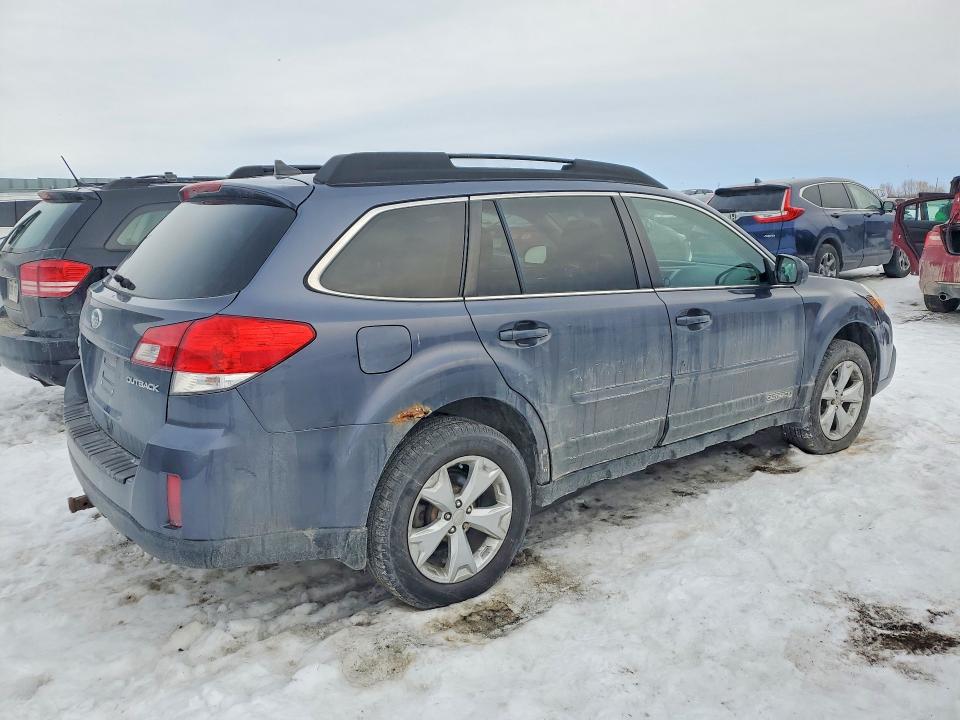 2014 Subaru Outback VIN 4S4BRGNC2E3221854 COPART salvage auction — SIDE, Other, sold $1,250 on 2026-07-21 (photo 3)