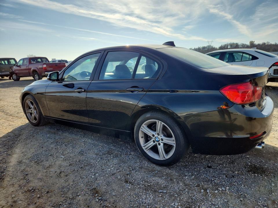 2013 BMW 3er VIN WBA3A5G58DNP26459 COPART salvage auction — WATER/FLOOD, Ca - Salvage Certificate, sold $1,350 on 2026-07-10 (photo 2)