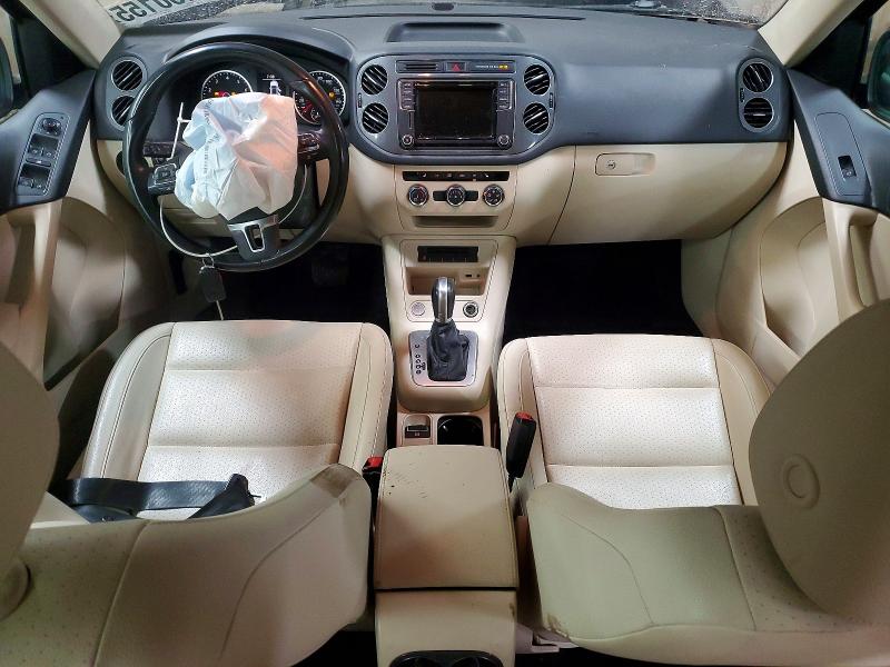2017 Volkswagen Tiguan VIN WVGAV7AX8HK005128 COPART salvage auction — FRONT END, Il - Salvage Certificate, sold $1,100 on 2026-07-07 (photo 8)