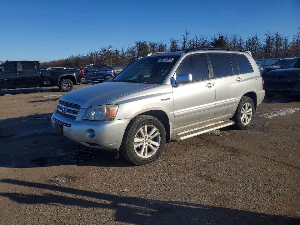 2006 Toyota Highlander hybrid VIN JTEEW21A460022207 COPART salvage auction — MINOR DENT/SCRATCHES, Ny - Mv-37 Statement Of Abnd Veh, sold $500 on 2026-07-27 (photo 1)