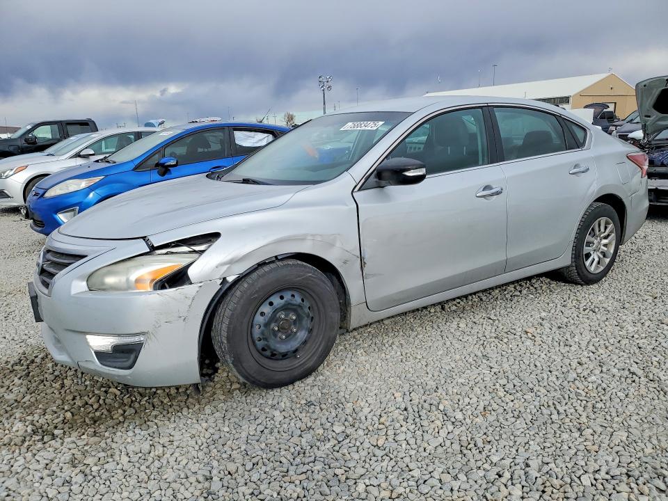 2015 Nissan Altima VIN 1N4AL3AP3FN303347 — COPART salvage auction photo
