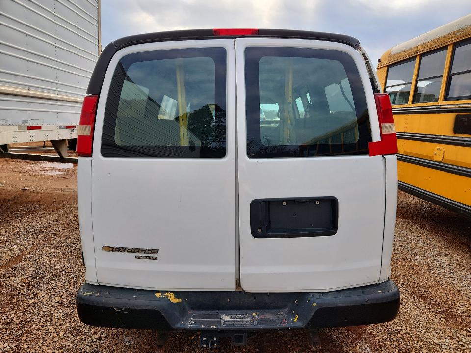 2014 Chevrolet Express 2500 VIN 1GCWGFBA4E1130573 COPART salvage auction — FRONT END, Ky - Certificate Of Title, sold $325 on 2026-07-27 (photo 6)