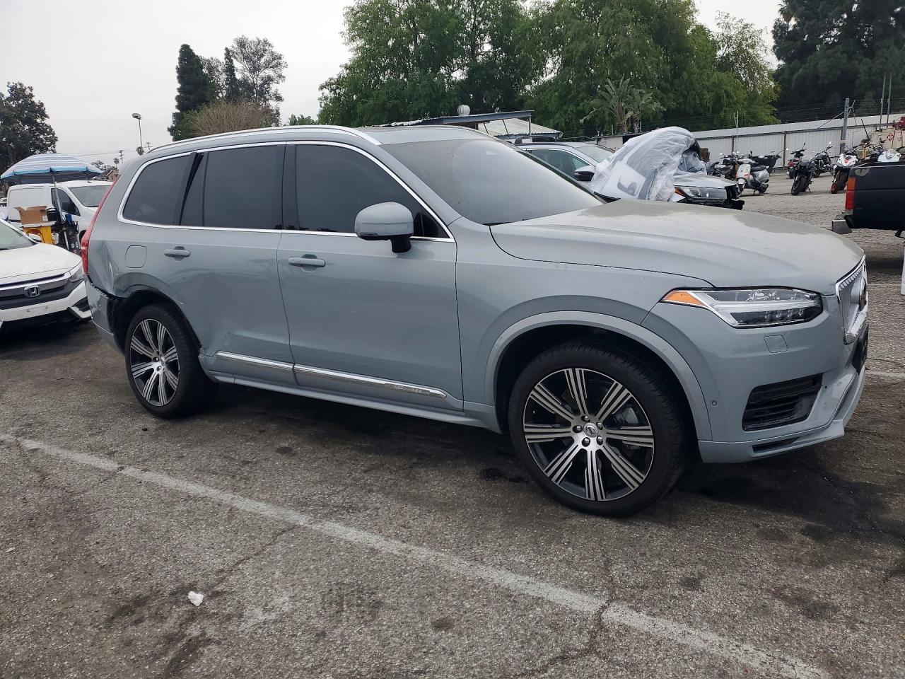 2024 Volvo XC90 VIN YV4H60CFXR1246074 COPART salvage auction — Rear End, CA - SALVAGE CERTIFICATE, sold $35,250 on 2026-07-10 (photo 4)