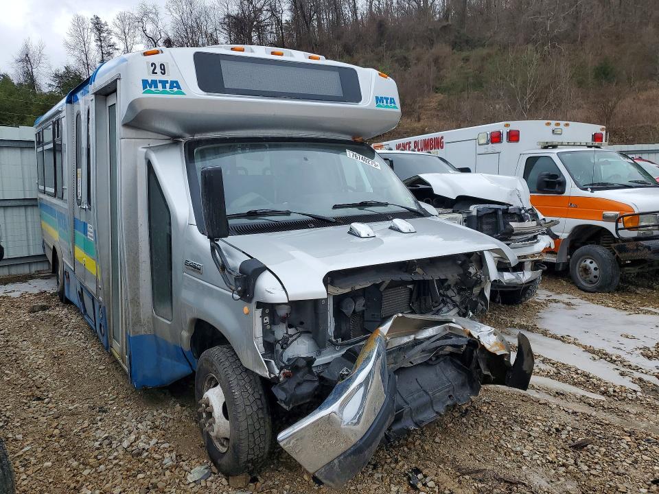 2019 Ford Econoline VIN 1FDFE4FS9KDC56592 COPART salvage auction — FRONT END, Wv - Salvage Certificate, sold $650 on 2026-07-30 (photo 4)