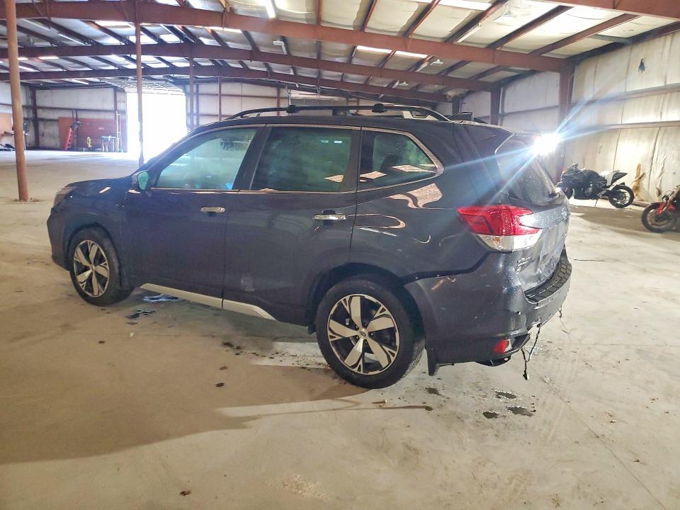 2019 Subaru Forester VIN JF2SKAWC7KH482465 COPART salvage auction — REAR END, Nc - Salvage Certificate Of Title, sold $4,500 on 2026-07-10 (photo 2)