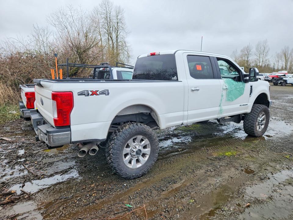 2018 Ford F350 VIN 1FT8W3BTXJEC50604 COPART salvage auction — SIDE, Or - Lien Papers Salvage, sold $16,900 on 2026-07-27 (photo 3)