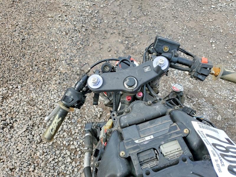 2003 Honda Cbr600 VIN JH2PC37063M004720 COPART salvage auction — ROLLOVER, PA - CERTIFICATE OF SALVAGE, sold $400 on 2026-07-20 (photo 7)