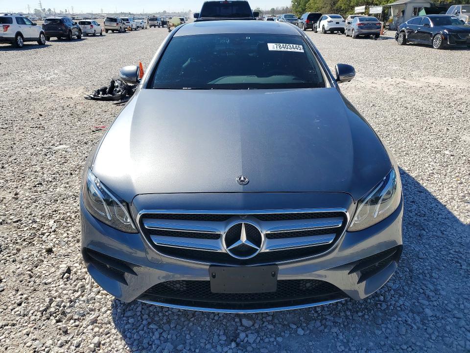 2019 Mercedes-benz E-klasse VIN WDDZF4JB0KA584125 COPART salvage auction — REAR END, Tx - Certificate Of Title, sold $13,300 on 2026-07-14 (photo 5)