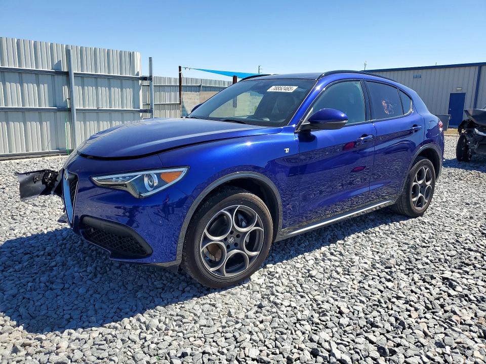 2022 Alfa romeo Stelvio VIN ZASPAKBN2N7D48761 COPART salvage auction — FRONT END, Salvage Title, sold $9,900 on 2026-08-18 (photo 1)