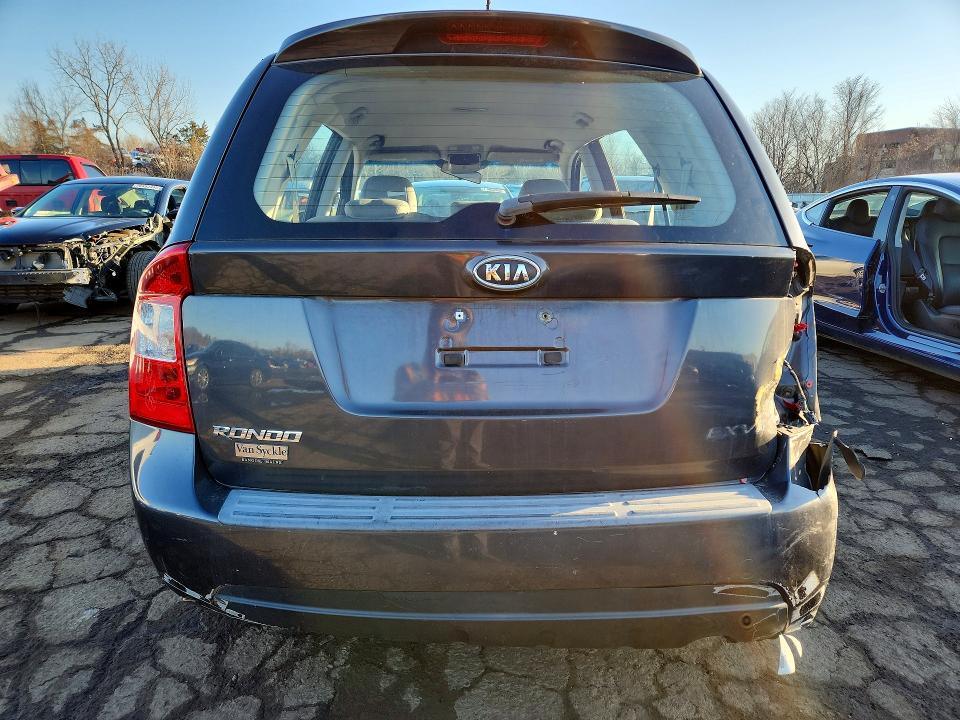 2008 Kia Rondo VIN KNAFG526487162525 COPART salvage auction — REAR END, CT - CERT OF TITLE-SALVAGE, sold $500 on 2026-07-14 (photo 6)