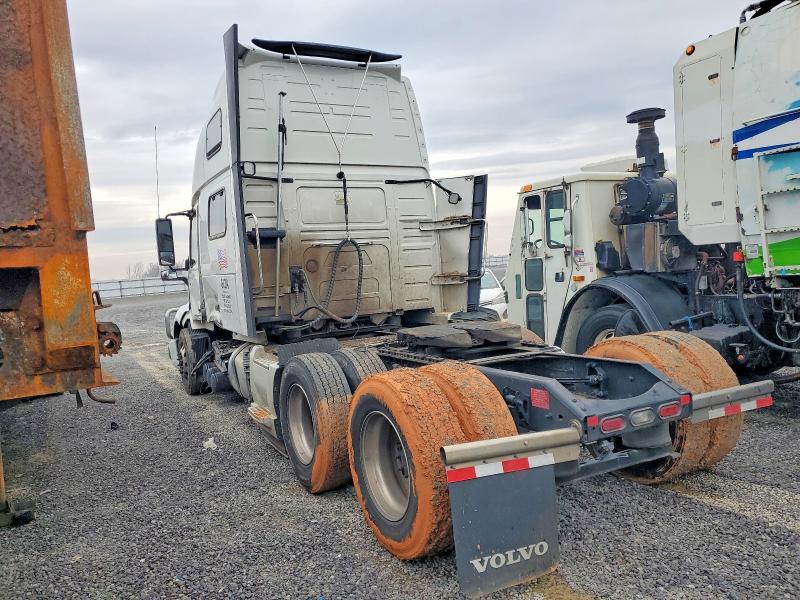2024 Volvo Vn VIN 4V4NC9EH8RN652918 COPART salvage auction — SIDE, Other, sold $41,500 on 2026-07-30 (photo 3)