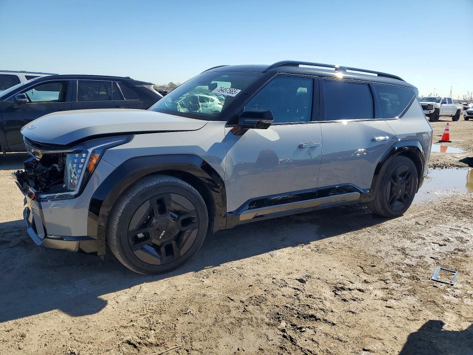 2026 Kia Ev9 VIN 5XYAEFS57TG013912 COPART salvage auction — FRONT END, Tx - Certificate Of Title, sold $20,000 on 2026-07-16 (photo 1)
