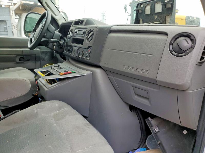 2021 Ford Econoline e350 VIN 1FDWE3FN1MDC18605 COPART salvage auction — FRONT END, In - Certificate Of Title, sold $21,700 on 2026-07-23 (photo 8)