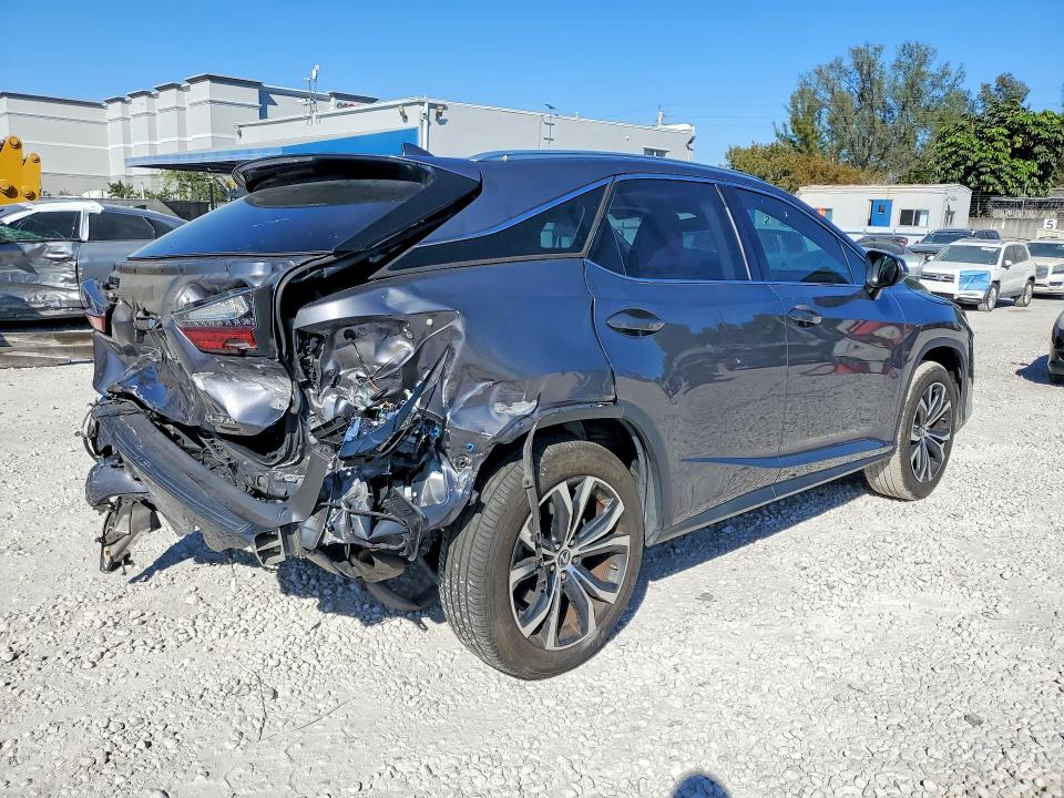2022 Lexus Rx VIN 2T2HZMAA4NC222010 COPART salvage auction — REAR END, Salvage Title, sold $13,700 on 2026-08-29 (photo 3)