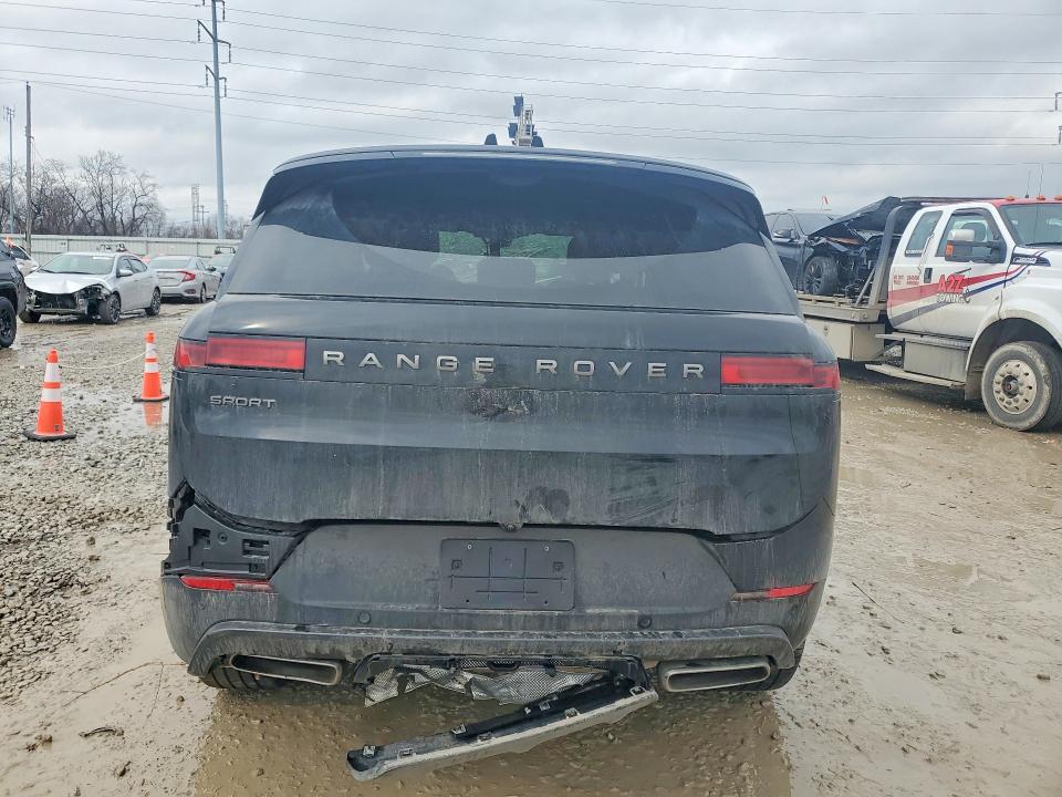 2025 Land rover Range rover sport VIN SAL1P9EU8SA459296 COPART salvage auction — Rollover, OH - CERT OF TITLE-SALVAGE, sold $28,750 on 2026-05-05 (photo 6)