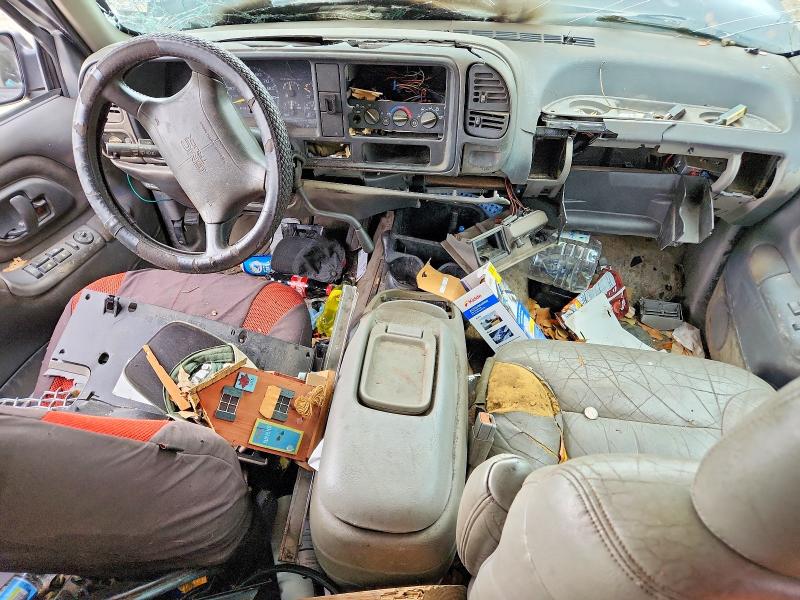 1995 Gmc Yukon VIN 1GKEK13KXSJ759839 COPART salvage auction — FRONT END, Fl - Cert Of Title Slvg Rebuildable, sold $225 on 2026-07-10 (photo 8)