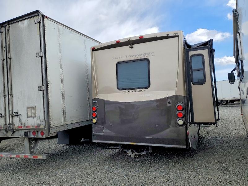 2007 Freightliner All other VIN 4UZACLBW06CX25616 COPART salvage auction — WATER/FLOOD, CO - DIS/DLR/EXP ONLY SALVAGE TITLE, sold $3,050 on 2026-08-06 (photo 4)