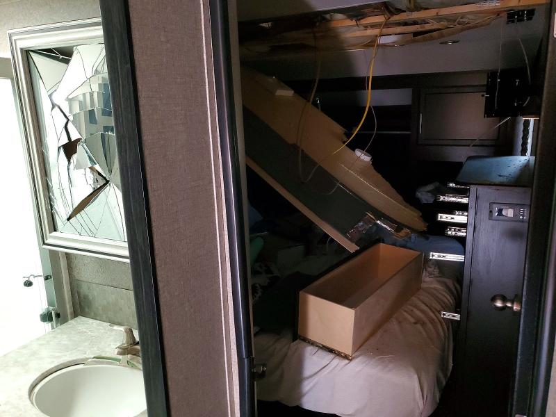 2021 Jayco Rv trailer VIN 1UJCJ0BV1M1WS0195 COPART salvage auction — VANDALISM, OK - CERT OF TITLE-SALVAGE, sold $21,100 on 2026-07-08 (photo 6)