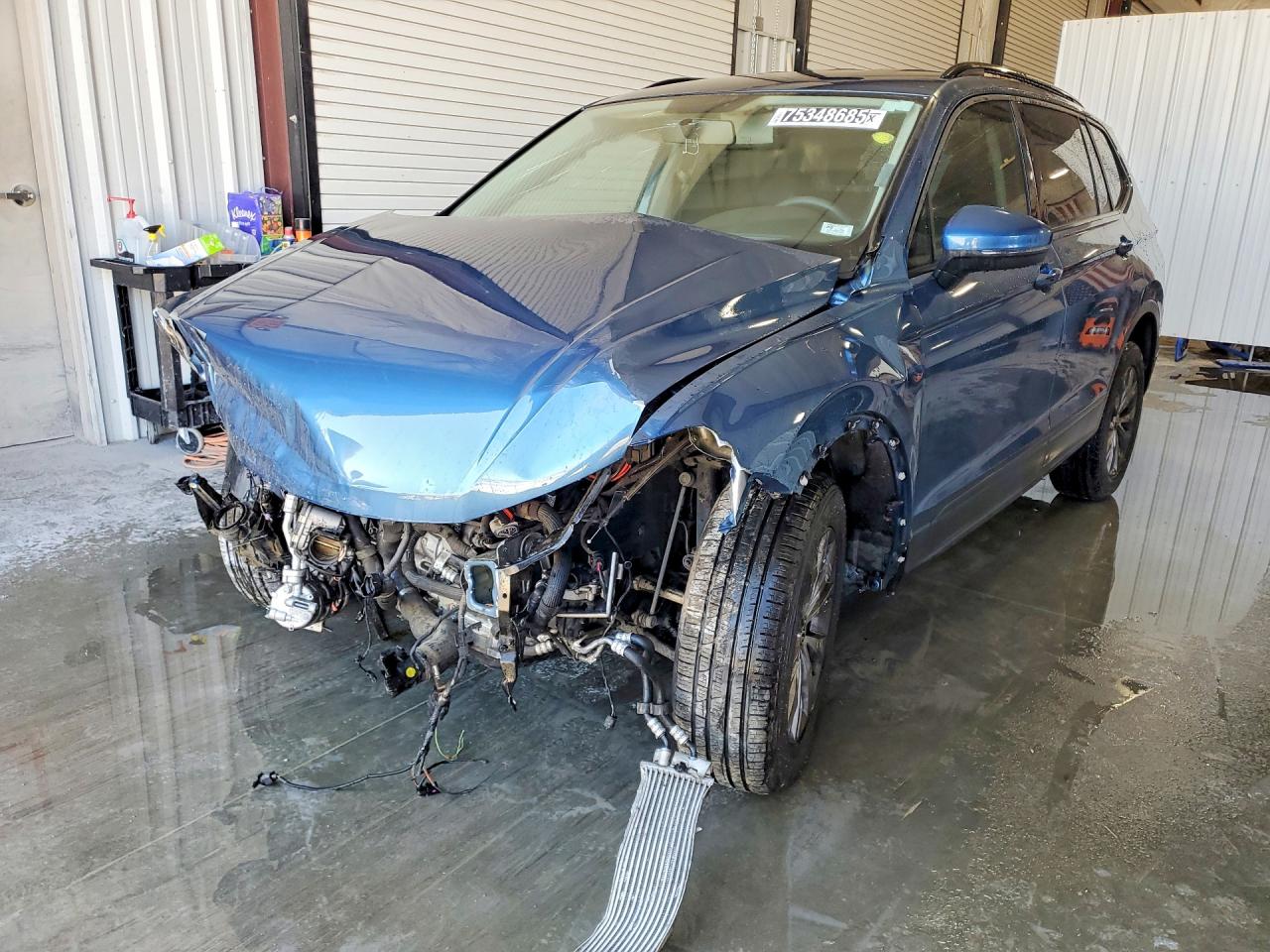 2020 Volkswagen Tiguan VIN 3VV1B7AX8LM053891 COPART salvage auction — Front End, MO - CERT OF TITLE-REPOSSESSED, sold $525 on 2026-07-07 (photo 1)