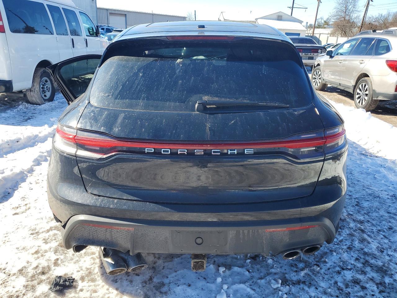 2025 Porsche Macan VIN WP1AA2A59SLB00573 COPART salvage auction — Side, PA - CERTIFICATE OF SALVAGE, sold $16,800 on 2026-07-02 (photo 6)