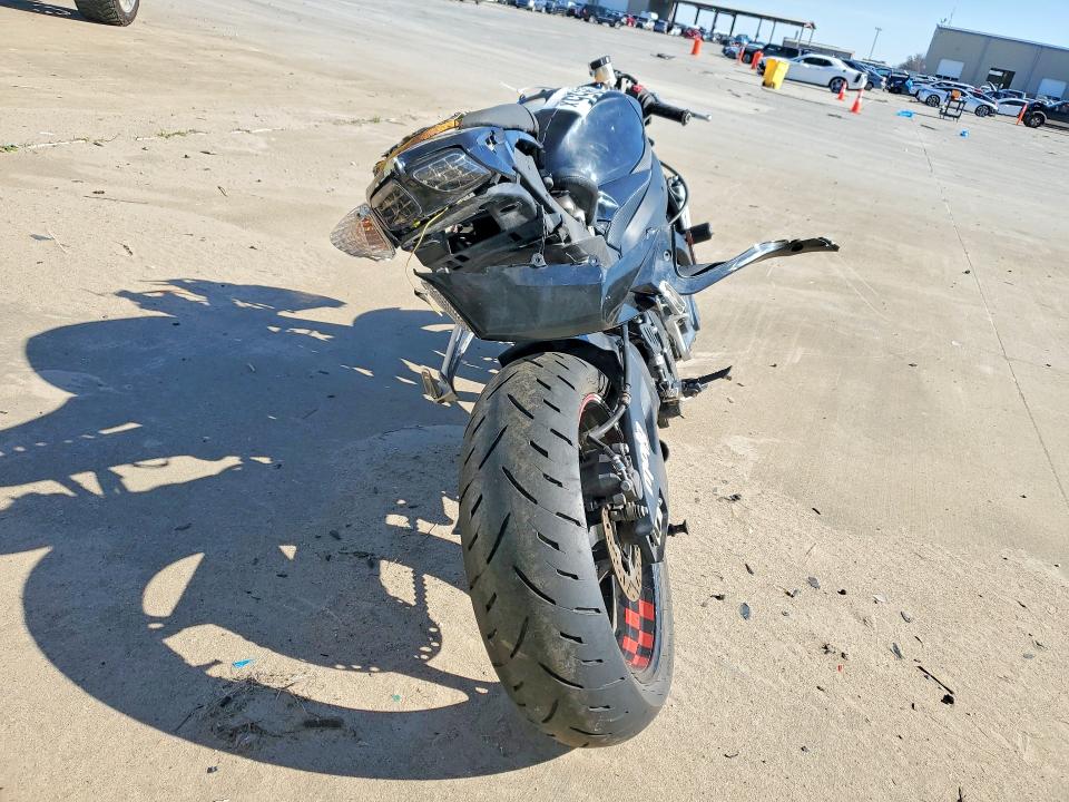 2008 Suzuki Gsx-r600 VIN JS1GN7EA482100347 COPART salvage auction — FRONT END, Tx - Salvage Vehicle Title, sold $1,550 on 2026-07-02 (photo 4)