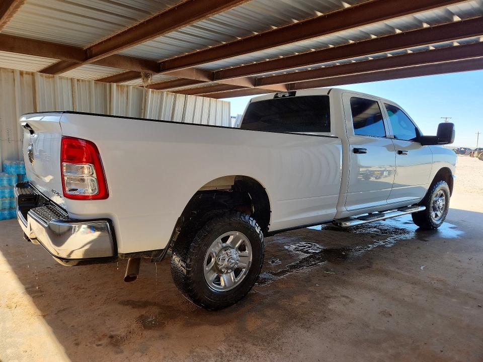 2024 Ram 2500 VIN 3C6UR5HJ0RG189038 COPART salvage auction — MINOR DENT/SCRATCHES, TX - CERTIFICATE OF TITLE, sold $21,250 on 2026-07-09 (photo 3)