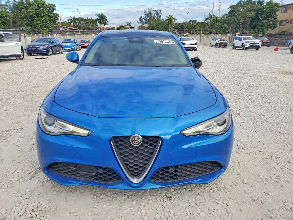 2021 Alfa romeo Giulia VIN ZARFAMBN7M7649272 COPART salvage auction — HAIL, Salvage Title, sold $7,300 on 2026-08-11 (photo 5)