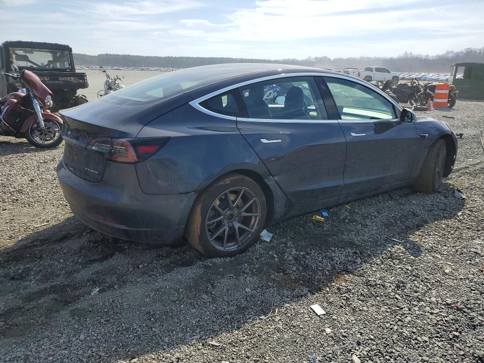 2018 Tesla Model 3 VIN 5YJ3E1EB1JF066543 COPART salvage auction — SIDE, Sc - Cert Of Title-Salvage, sold $5,800 on 2026-07-06 (photo 3)