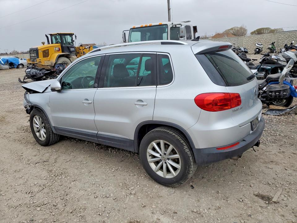 2017 Volkswagen Tiguan VIN WVGSV7AX8HK011127 COPART salvage auction — FRONT END, Id - Salvage Certificate Of Title, sold $975 on 2026-07-06 (photo 2)