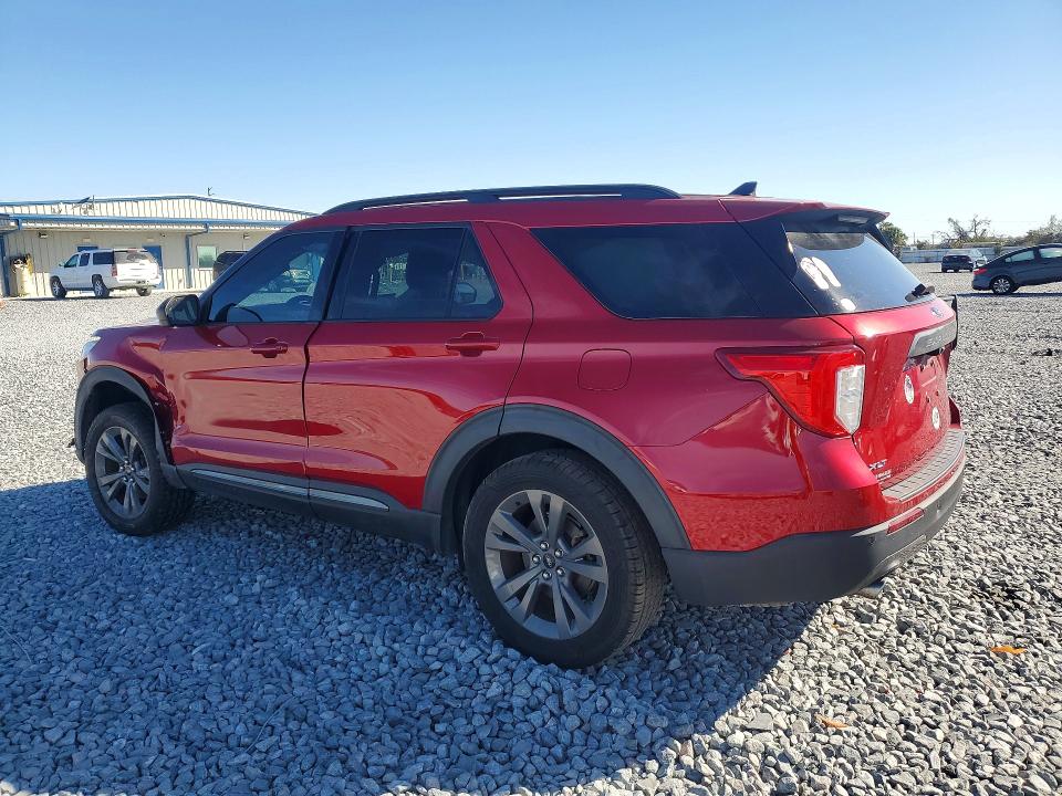 2021 Ford Explorer VIN 1FMSK7DH1MGA37787 COPART salvage auction — FRONT END, Fl - Certificate Of Destruction, sold $7,800 on 2026-07-09 (photo 2)
