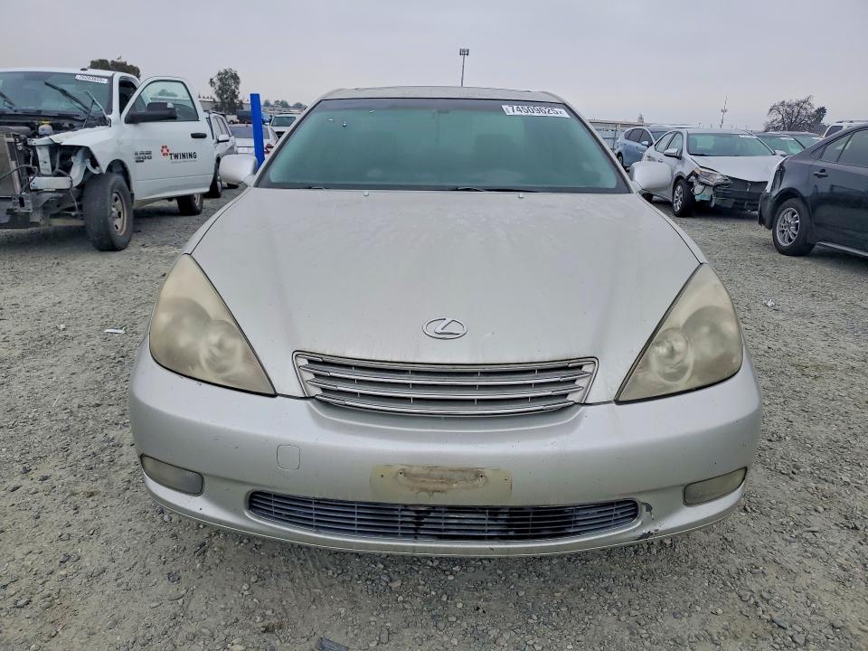 2004 Lexus Es 330 VIN JTHBA30G645054754 COPART salvage auction — MINOR DENT/SCRATCHES, CA - DIS/DLR/EXP ONLY CLEAN TITLE (P), sold $375 on 2026-07-09 (photo 5)
