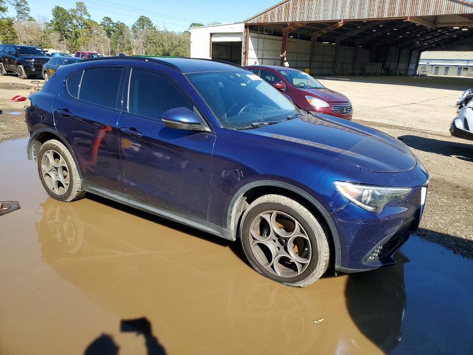 2018 Alfa romeo Stelvio VIN ZASFAKPN3J7B75508 COPART salvage auction — REAR END, Ms - Cert Of Title-Salvaged, sold $2,850 on 2026-07-31 (photo 4)