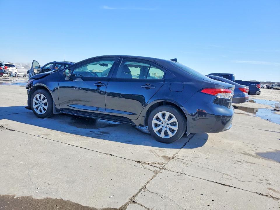 2022 Toyota Corolla VIN JTDEPMAE3NJ201041 COPART salvage auction — FRONT END, Tx - Certificate Of Title, sold $3,950 on 2026-07-02 (photo 2)