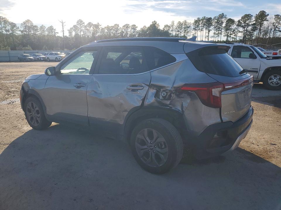 2024 Kia Seltos VIN KNDEU2AA4R7498379 COPART salvage auction — REAR END, Sc - Cert Of Title-Salvage, sold $4,250 on 2026-07-06 (photo 2)